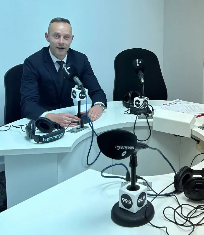 entrevista-al-abogado-penalista-en-valencia-pedro-albares-en-la-99-9-valencia-radio