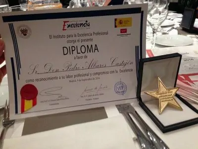Albares Abogados Manises Estrella de Oro