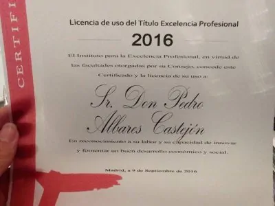 Albares Abogados Manises premio Estrella de Oro