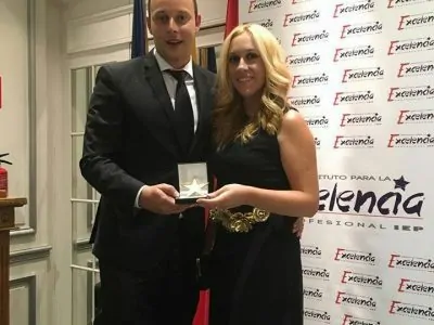 Albares Abogados Manises premio Estrella de Oro