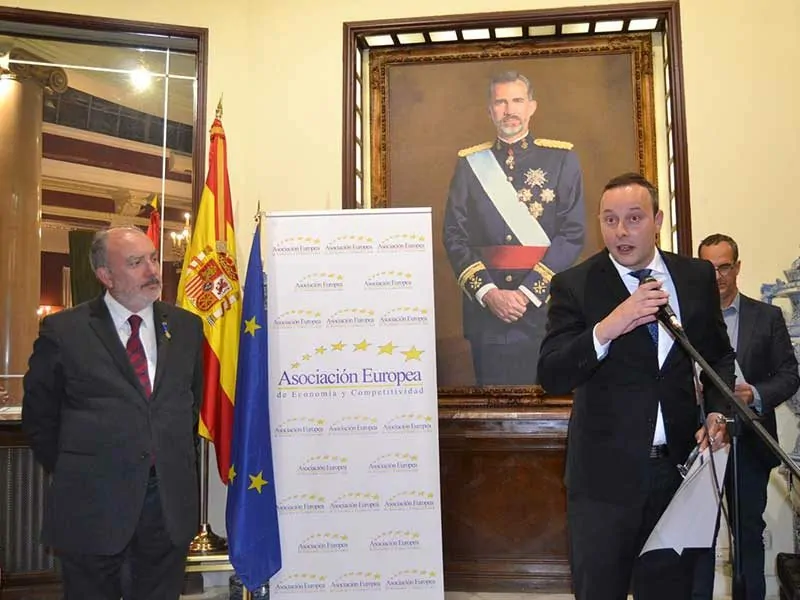 Pedro Albares durante el discurso